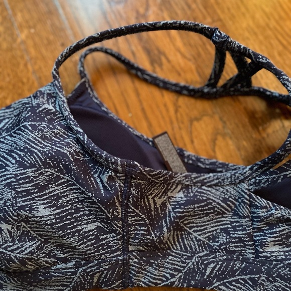 All in Motion Sports Bra. - Picture 3 of 6